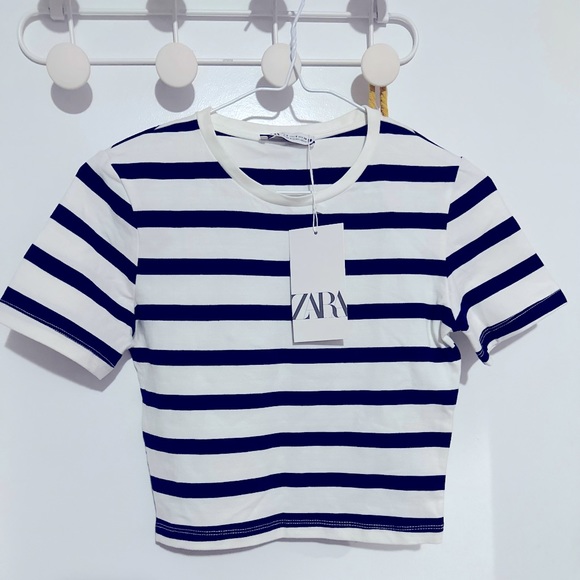 Zara White and navy blue stripped crop top - Picture 1 of 4